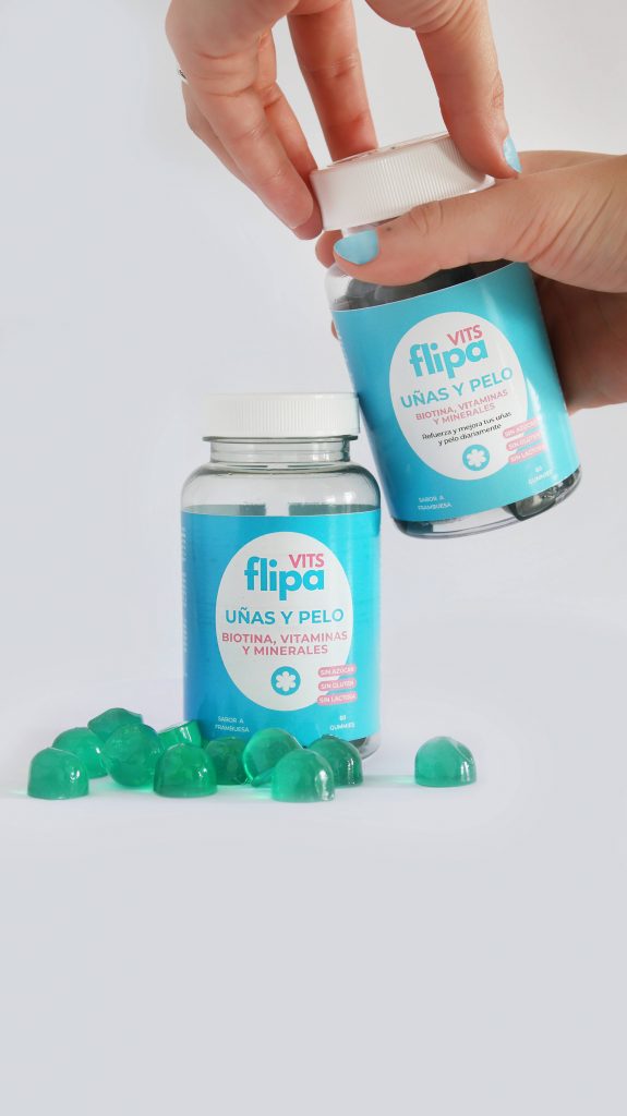 flipa- uñas y pelos manos2-min